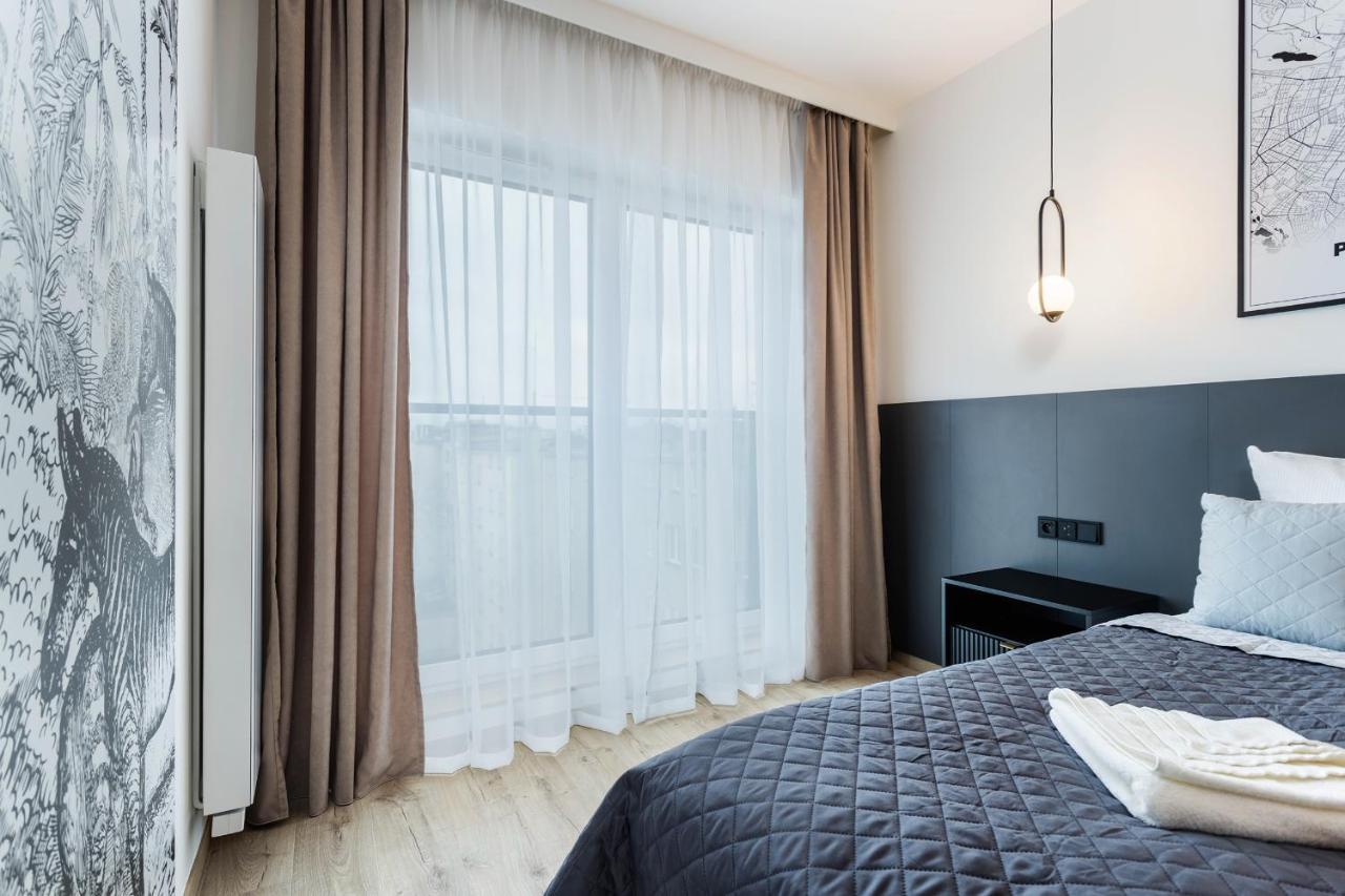 Klimatyzowany Apartament Very Berry Z Parkingiem W Poznaniu By Noclegi Renters Exterior photo