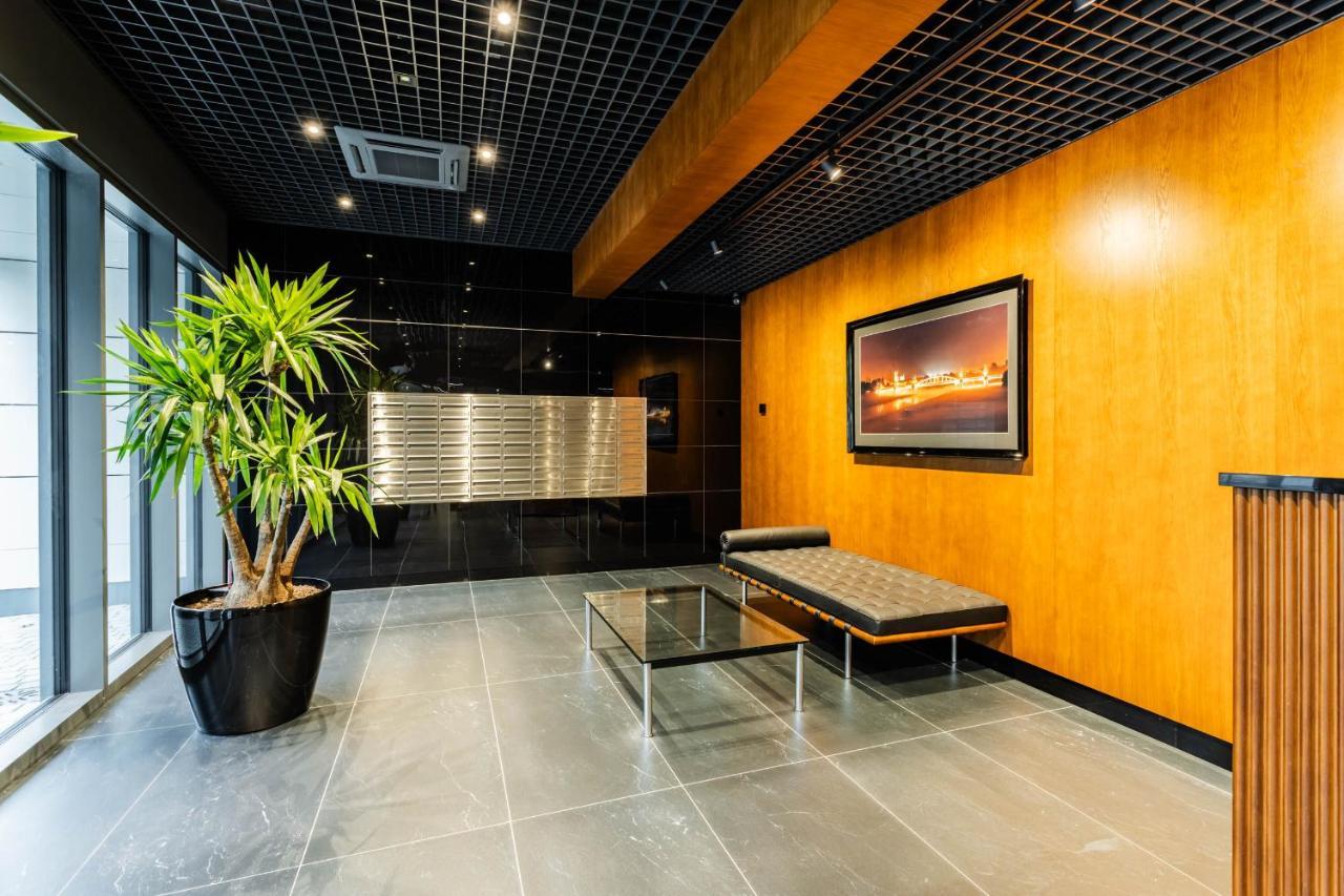 Klimatyzowany Apartament Very Berry Z Parkingiem W Poznaniu By Noclegi Renters Exterior photo